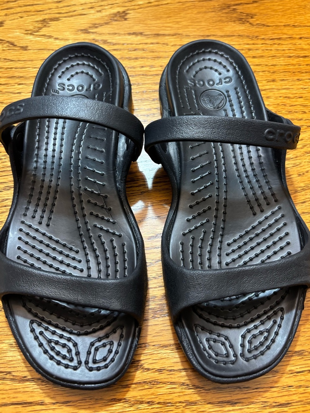 Crocs Cleo sandals women’s size 6
